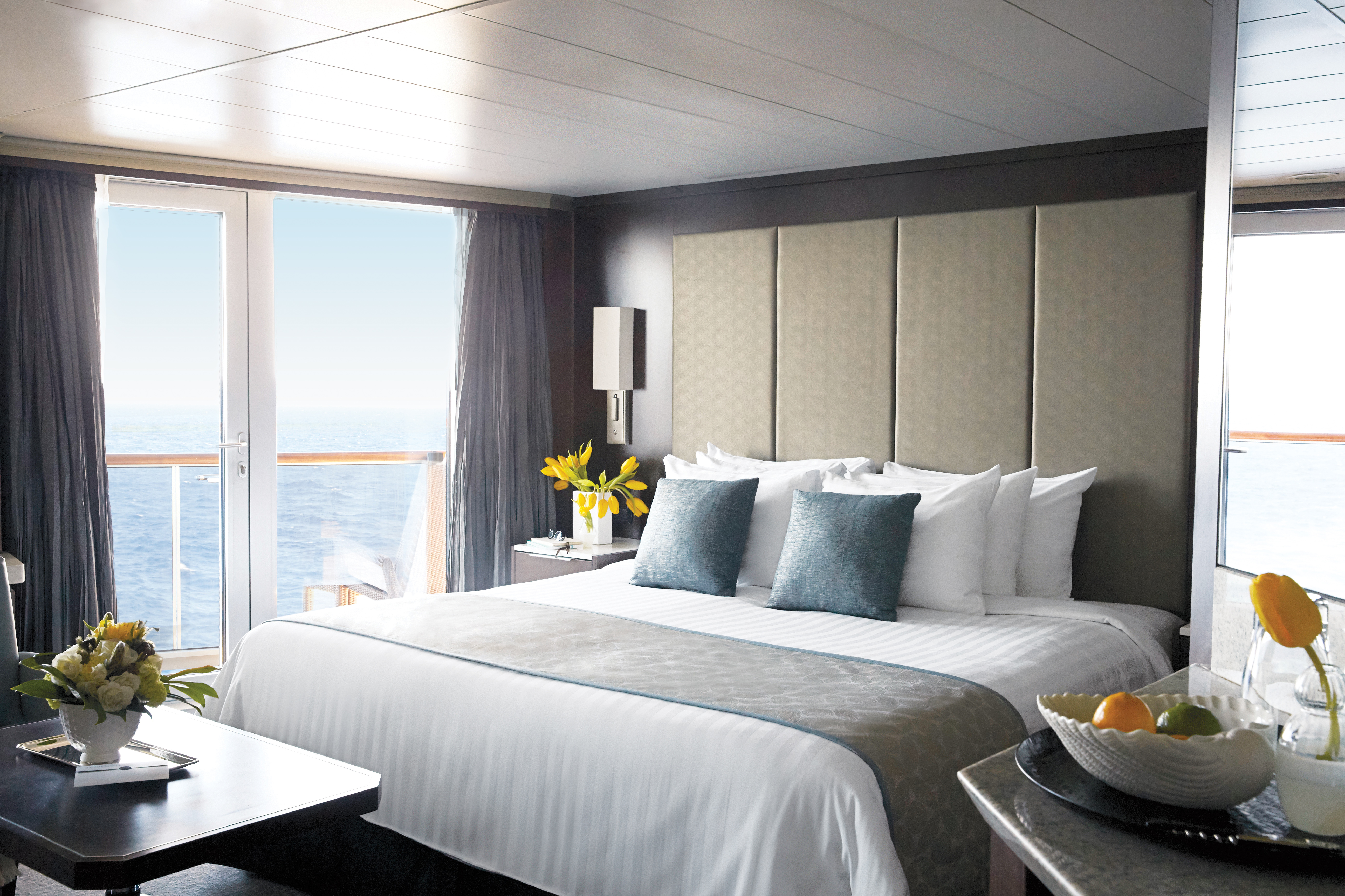 HAL - Ryndam - Accommodation - Neptune Suite TEMPORARY IMAGE.jpg